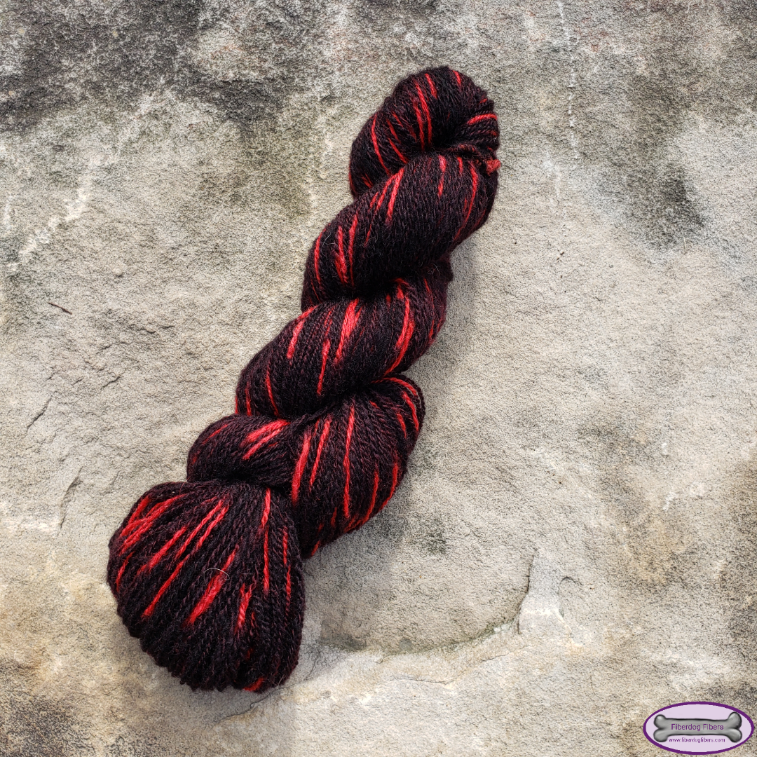 Red Stars - handspun and handdyed wool yarn
