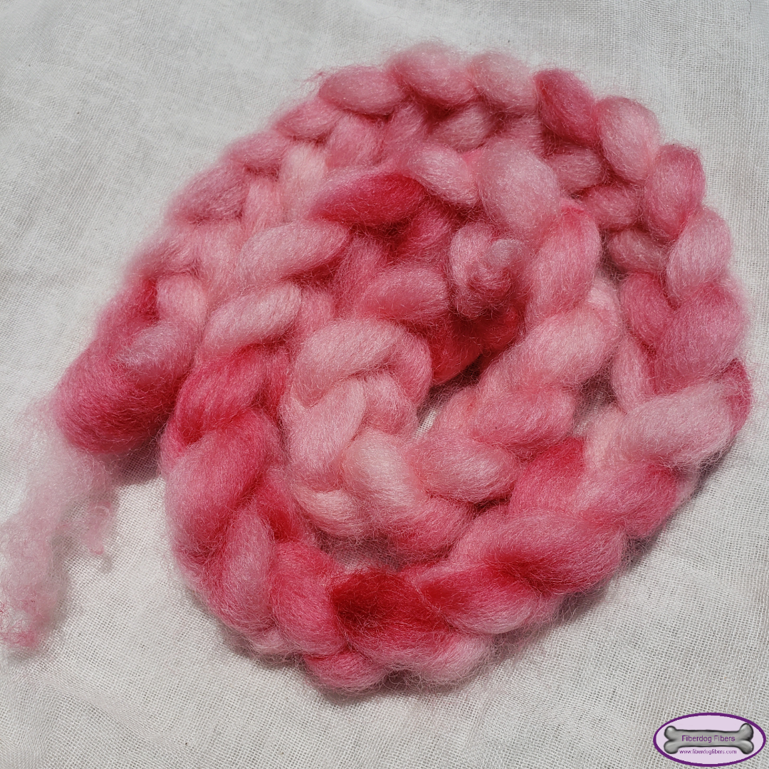 Strawberry ice-cream - handdyed spinning fiber