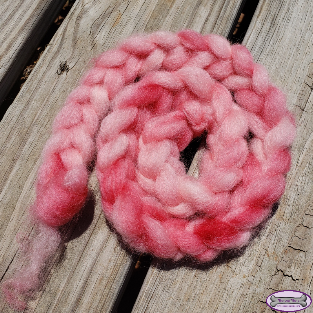 Strawberry ice-cream - handdyed spinning fiber